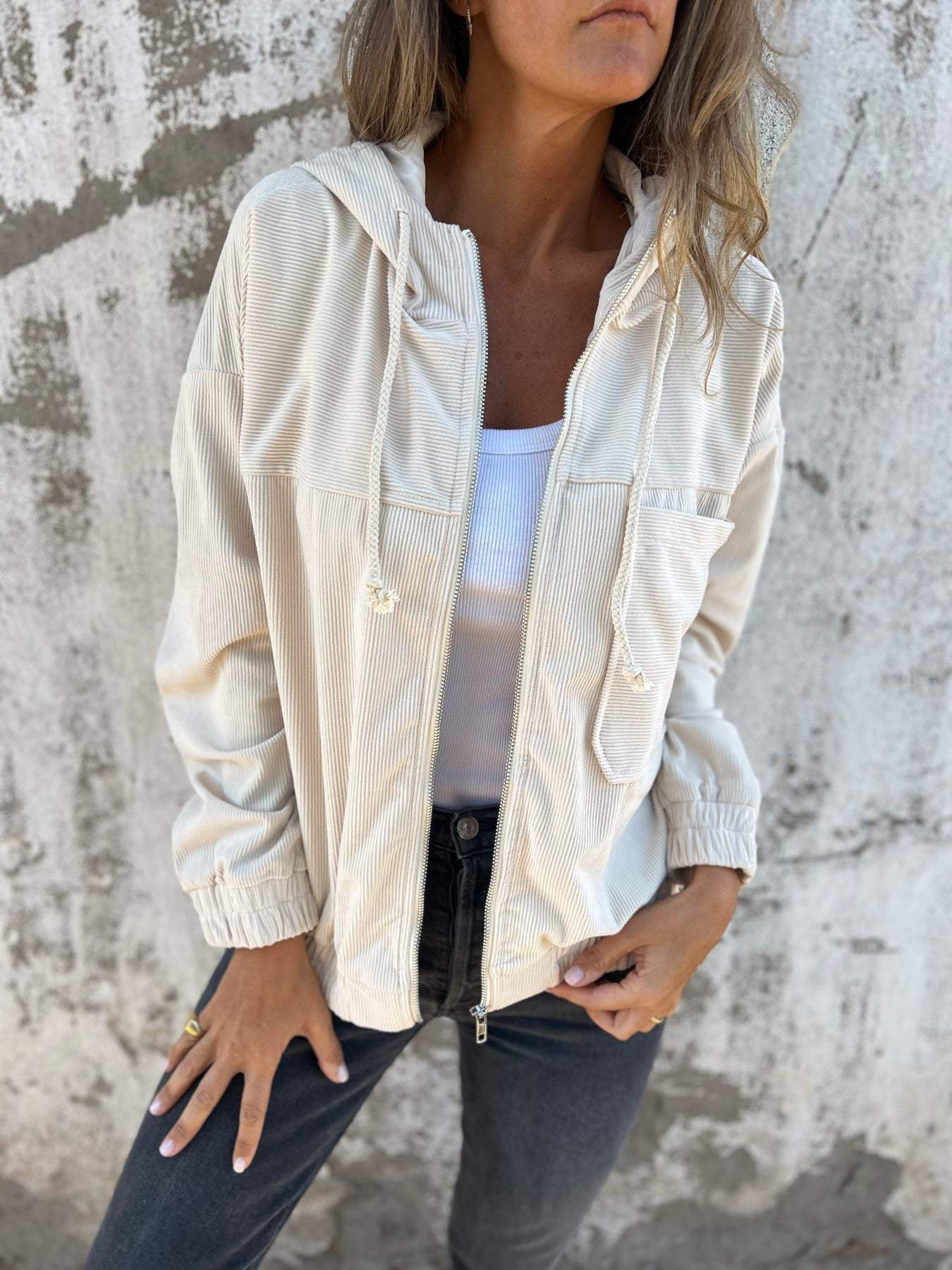 Grace™ - Giacca in Corduroy Comoda e Casual con Cappuccio e Zip
