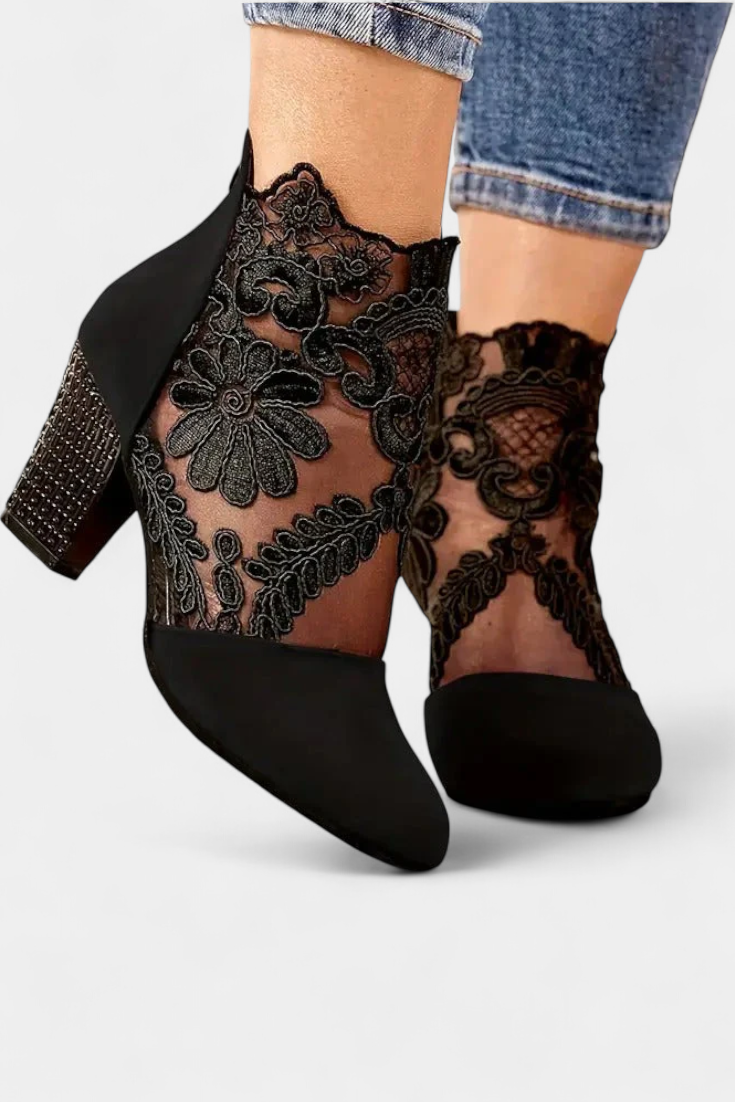 Alaine Tacchi Bianchi con Pizzo Floreale