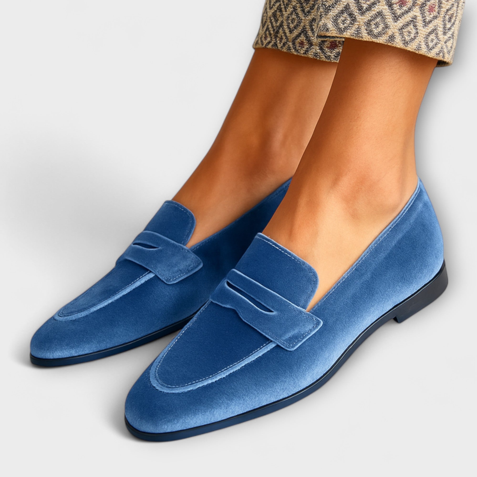 Sneakers Louise in Velluto con Stile Senza Tempo