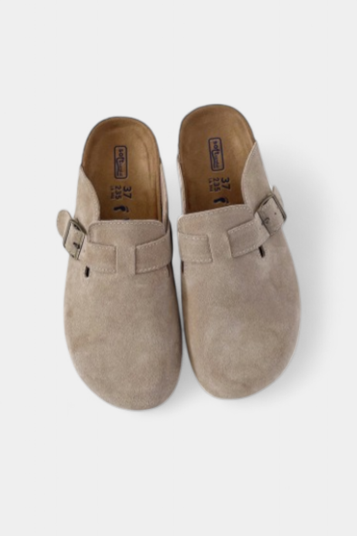 Zoccoli Unisex Aubree in Camoscio con Fibbia Regolabile
